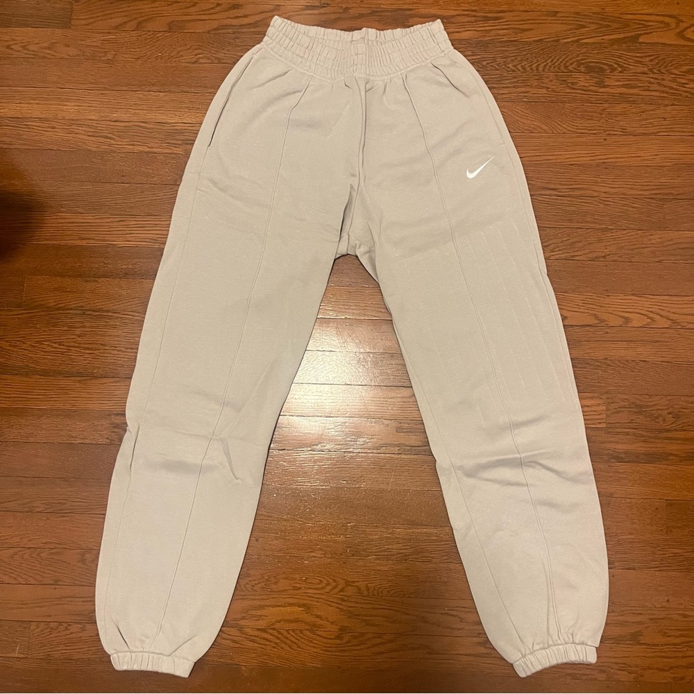 nike sweats
